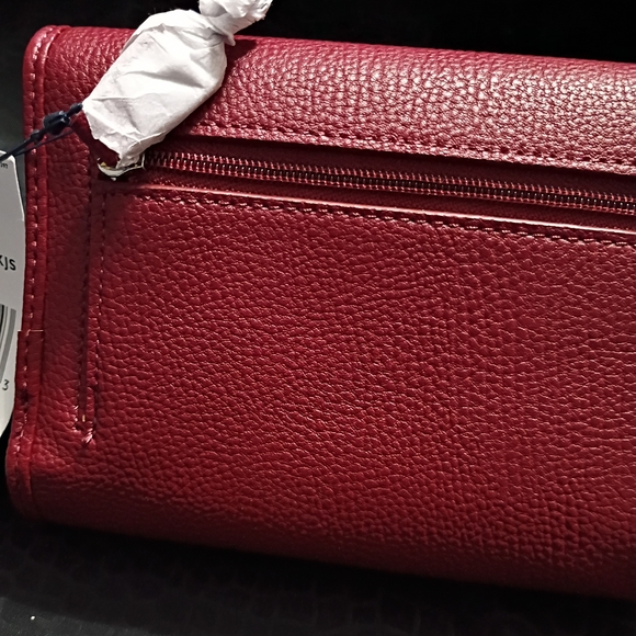 Tommy Hilfiger Wallet - Picture 5 of 5